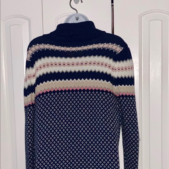 DESIGNED BY ROXY!!! Fabulous Condition Sweater - Picture 6 of 7